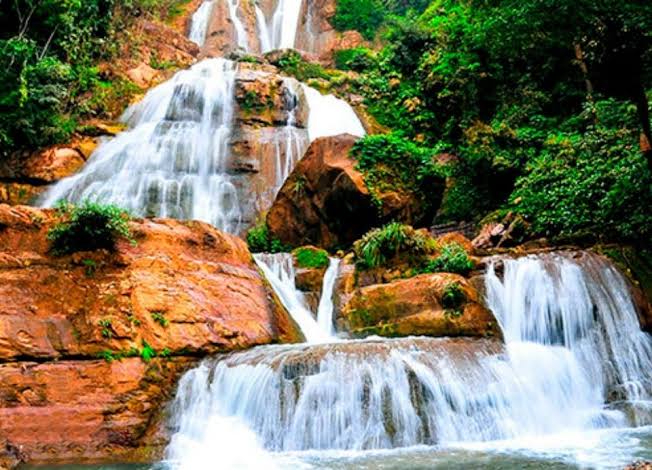 Catarata Bayoz ¡No dejarás de admirar su belleza!